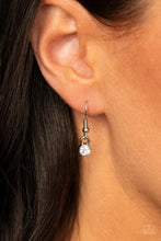 Load image into Gallery viewer, Paparazzi Spontaneous Sparkle - Green - VENDOR _NAME - Sassy Sparkles $5 Jewelry
