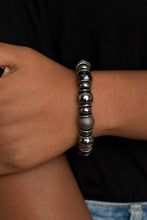 Load image into Gallery viewer, Take Your Best Shot - Black freeshipping - Sassy Sparkles $5 Jewelry
