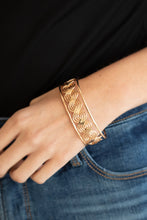 Load image into Gallery viewer, WEAVE An Impression - Gold freeshipping - Sassy Sparkles $5 Jewelry
