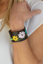 Load image into Gallery viewer, Paparazzi Western Eden - Multi - VENDOR _NAME - Sassy Sparkles $5 Jewelry
