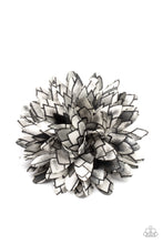 Load image into Gallery viewer, Vanguard Gardens - Black freeshipping - Sassy Sparkles $5 Jewelry
