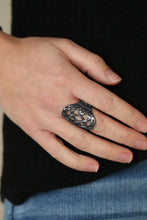 Load image into Gallery viewer, Paparazzi Open Fire - Black
