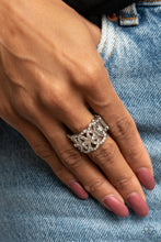 Load image into Gallery viewer, Paparazzi Oval Ruled - White - VENDOR _NAME - Sassy Sparkles $5 Jewelry
