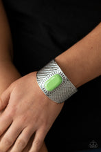 Load image into Gallery viewer, Poshly Pharaoh - Green freeshipping - Sassy Sparkles $5 Jewelry
