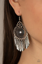 Load image into Gallery viewer, Dream a Little DREAMCATCHER - White freeshipping - Sassy Sparkles $5 Jewelry
