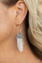 Load image into Gallery viewer, Pyramid SHEEN - Silver freeshipping - Sassy Sparkles $5 Jewelry
