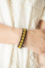 Load image into Gallery viewer, Wildflower Wayfarer - Yellow - VENDOR _NAME - Sassy Sparkles $5 Jewelry
