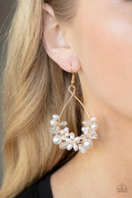 Load image into Gallery viewer, Paparazzi Marina Banquet - Gold - VENDOR _NAME - Sassy Sparkles $5 Jewelry
