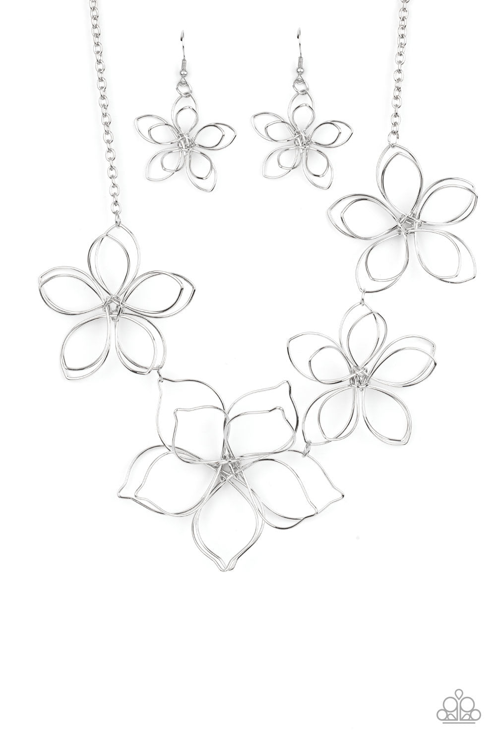 Paparazzi Flower Garden Fashionista - Silver - VENDOR _NAME - Sassy Sparkles $5 Jewelry