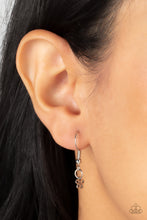 Load image into Gallery viewer, Paparazzi Flower Patch Fabulous - White - VENDOR _NAME - Sassy Sparkles $5 Jewelry
