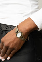 Load image into Gallery viewer, Paparazzi Serendipitous Sojourn - Brass
