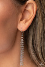 Load image into Gallery viewer, Paparazzi Reel It In - Black
