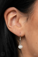Load image into Gallery viewer, Paparazzi Dreamy Distractions - White - VENDOR _NAME - Sassy Sparkles $5 Jewelry
