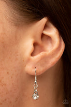 Load image into Gallery viewer, Paparazzi Prairie Party - Green - VENDOR _NAME - Sassy Sparkles $5 Jewelry
