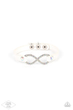 Load image into Gallery viewer, Paparazzi Innocent Till Proven Glitzy! - Multi - VENDOR _NAME - Sassy Sparkles $5 Jewelry
