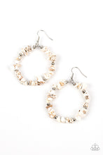 Load image into Gallery viewer, Paparazzi Mineral Mantra - White
