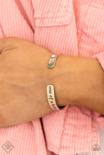 Load image into Gallery viewer, Paparazzi One Of A Kind - Multi - VENDOR _NAME - Sassy Sparkles $5 Jewelry
