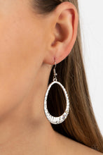 Load image into Gallery viewer, Paparazzi Seafoam Shimmer - Multi - VENDOR _NAME - Sassy Sparkles $5 Jewelry

