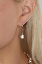 Load image into Gallery viewer, Paparazzi Heart in My Throat - Gold
