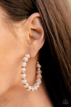 Load image into Gallery viewer, Paparazzi Sunshine Slate Of Mind - Gold - Fashion Fix December 2022
