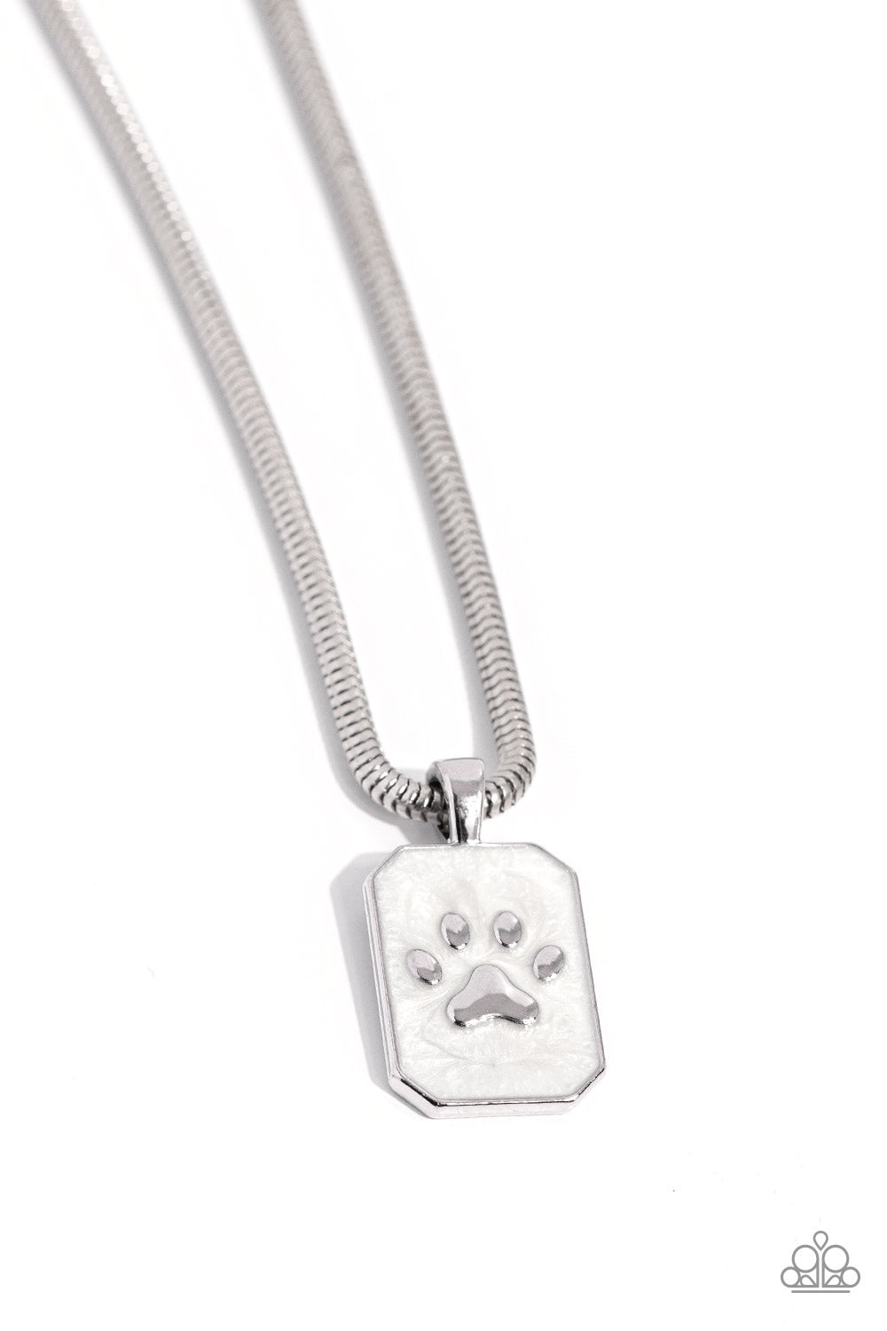 Paparazzi Paw to the Line - White
