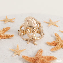 Load image into Gallery viewer, Paparazzi Seashell Showcase - Gold
