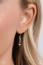 Load image into Gallery viewer, Paparazzi Delicate Display - Black
