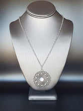 Load image into Gallery viewer, Opal Gardens - White freeshipping - Sassy Sparkles $5 Jewelry
