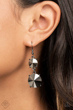 Load image into Gallery viewer, Sizzling Showcase - Black freeshipping - Sassy Sparkles $5 Jewelry
