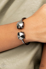 Load image into Gallery viewer, Spark and Sizzle - Black freeshipping - Sassy Sparkles $5 Jewelry
